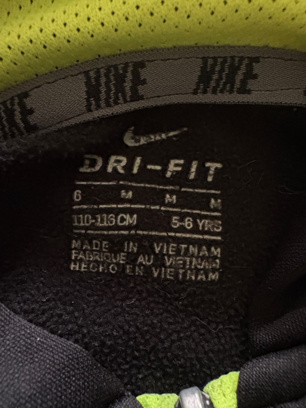 Nike Kids Black Hoodie with Neon Yellow Logo & Lining med 5/6t - Picture 4 of 4